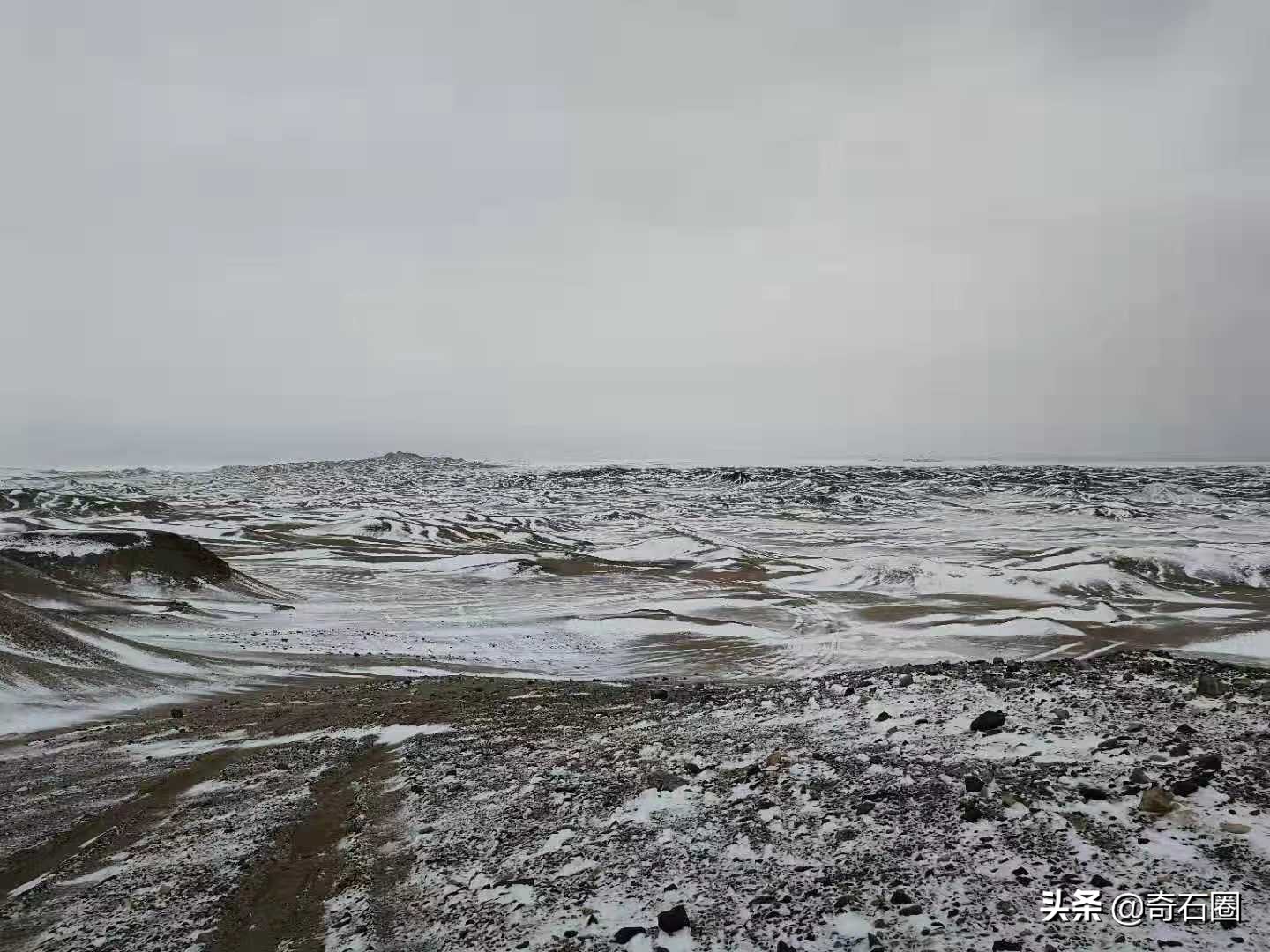 如何正确的辨别陨石寻找陨石,陨石在什么地方最容易发现