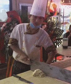 “如果这群女混混*攻围**我,我会舌战群儒!”你会怎样脱困?