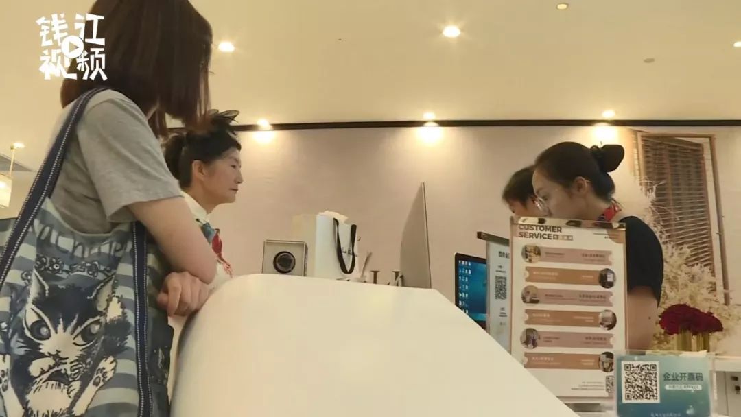 1万多裙子,1万块买裙子