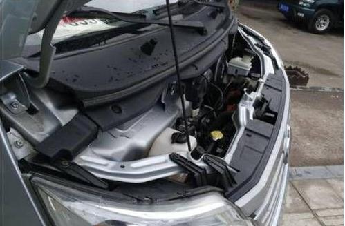 致富小帮手五菱宏光,长安之星5创业版报价