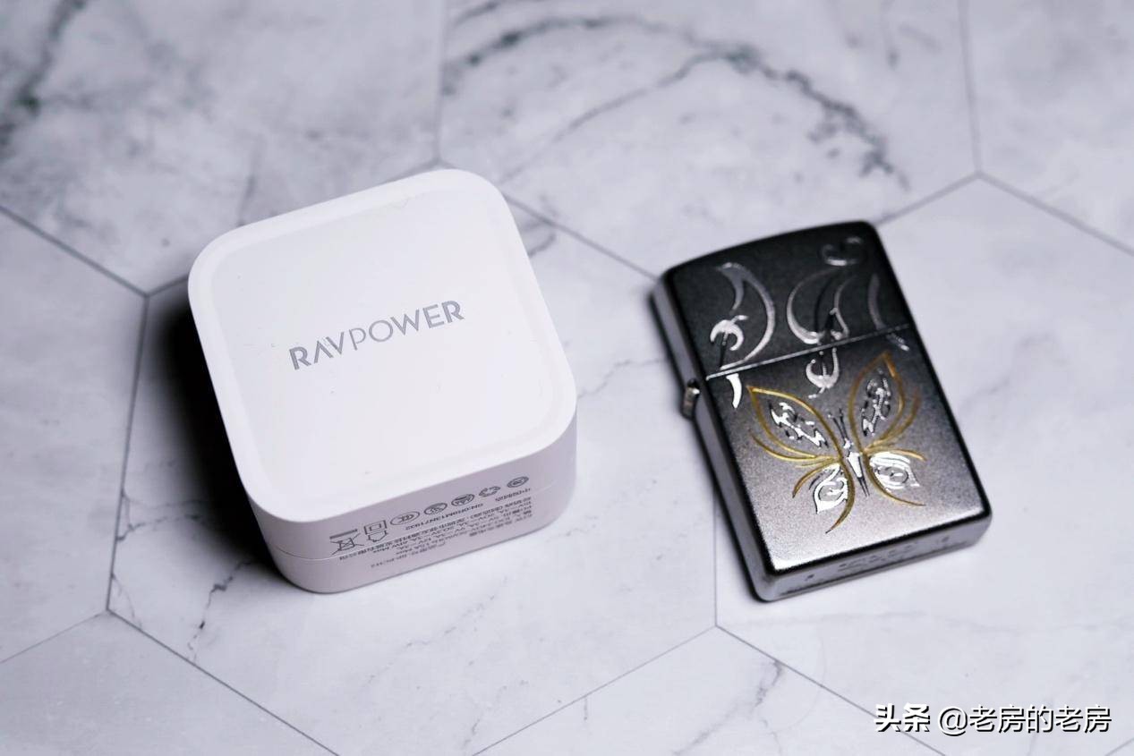 macbook支持pd快充,30w快充头可以给macbook充电吗