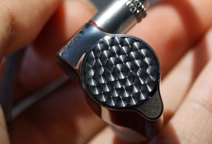 一万块的音响怎么样,同价位华为苹果耳机对比