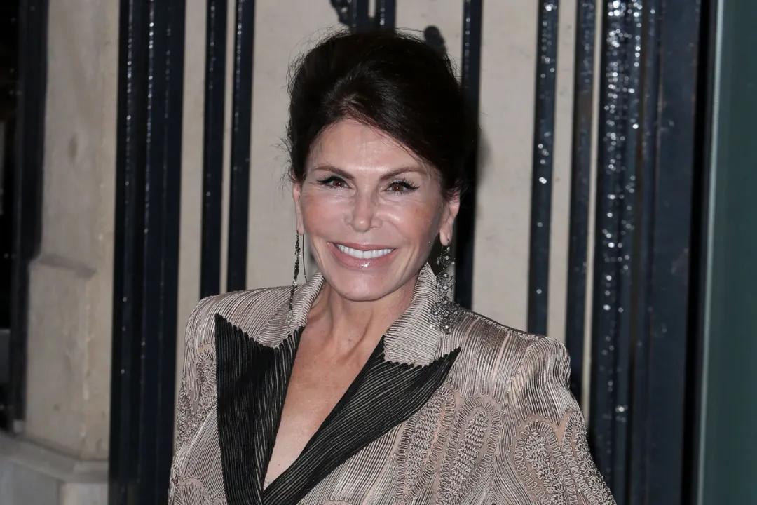 嫁给富豪的柜姐,嫁给富豪的柜员空姐