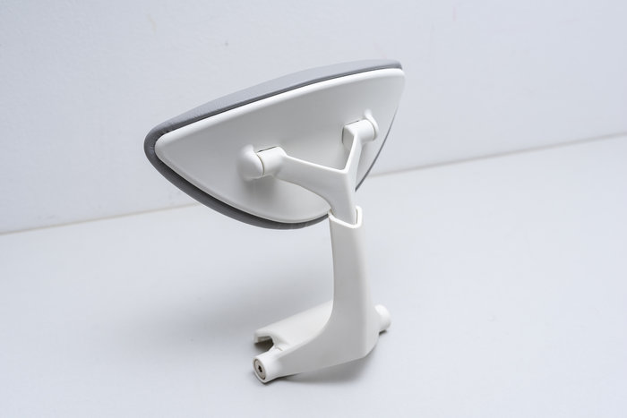 这把“无间道”椅凭什么敢卖到过万冈村Contessa2代