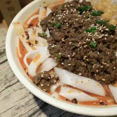 我只吃小面！打卡了这家手工粉后我真香了