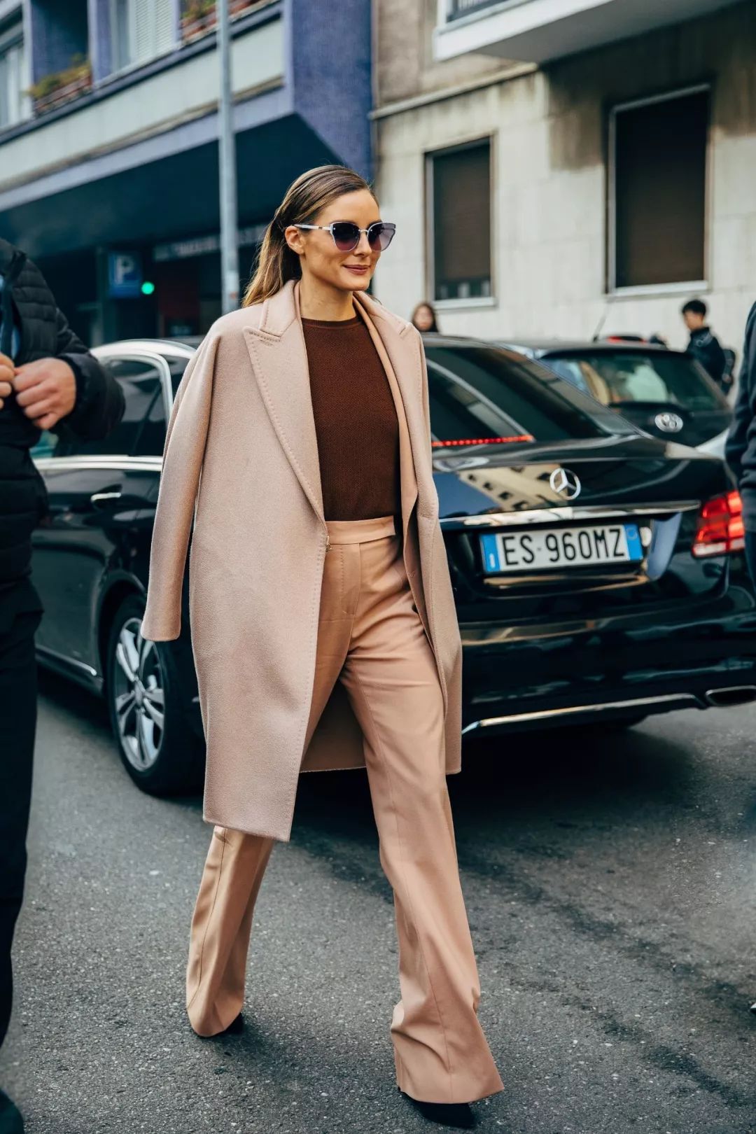 双面呢大衣穿出高级感的话术,秋冬格子大衣如何穿出高级感