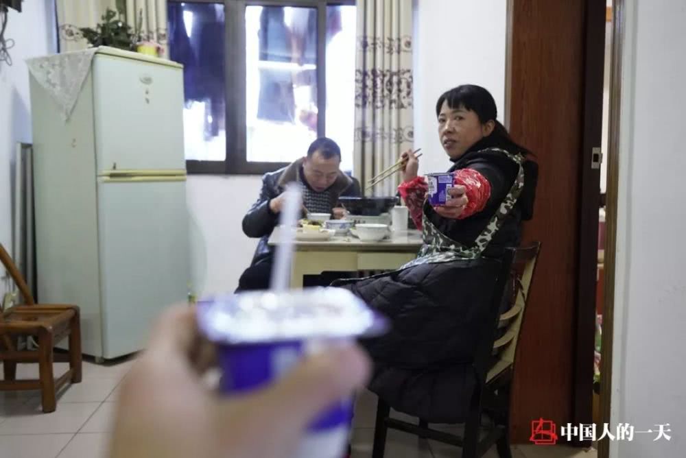 发烧37.9度，我从武汉回家过年，被爸妈关了一个月