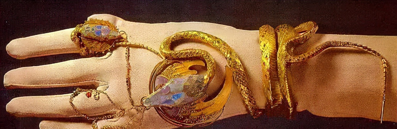 穆夏设计风格,阿尔丰斯·穆夏的设计风格