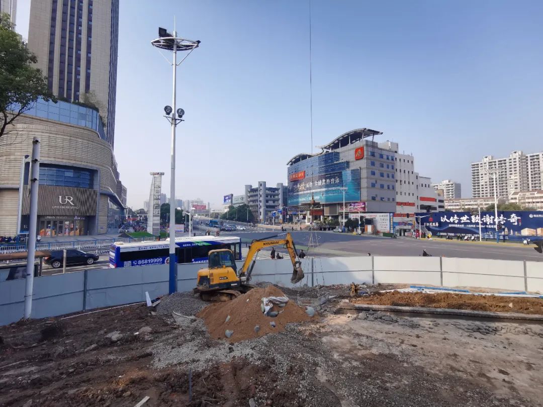 二十年后重游故地视频,时隔20年故地重游老家