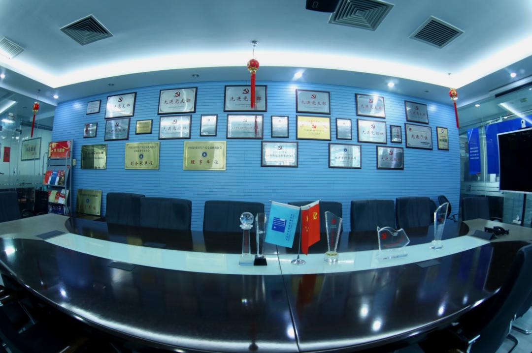 蓝鹏律师事务所明星案件,蓝鹏成都律师事务所怎么样