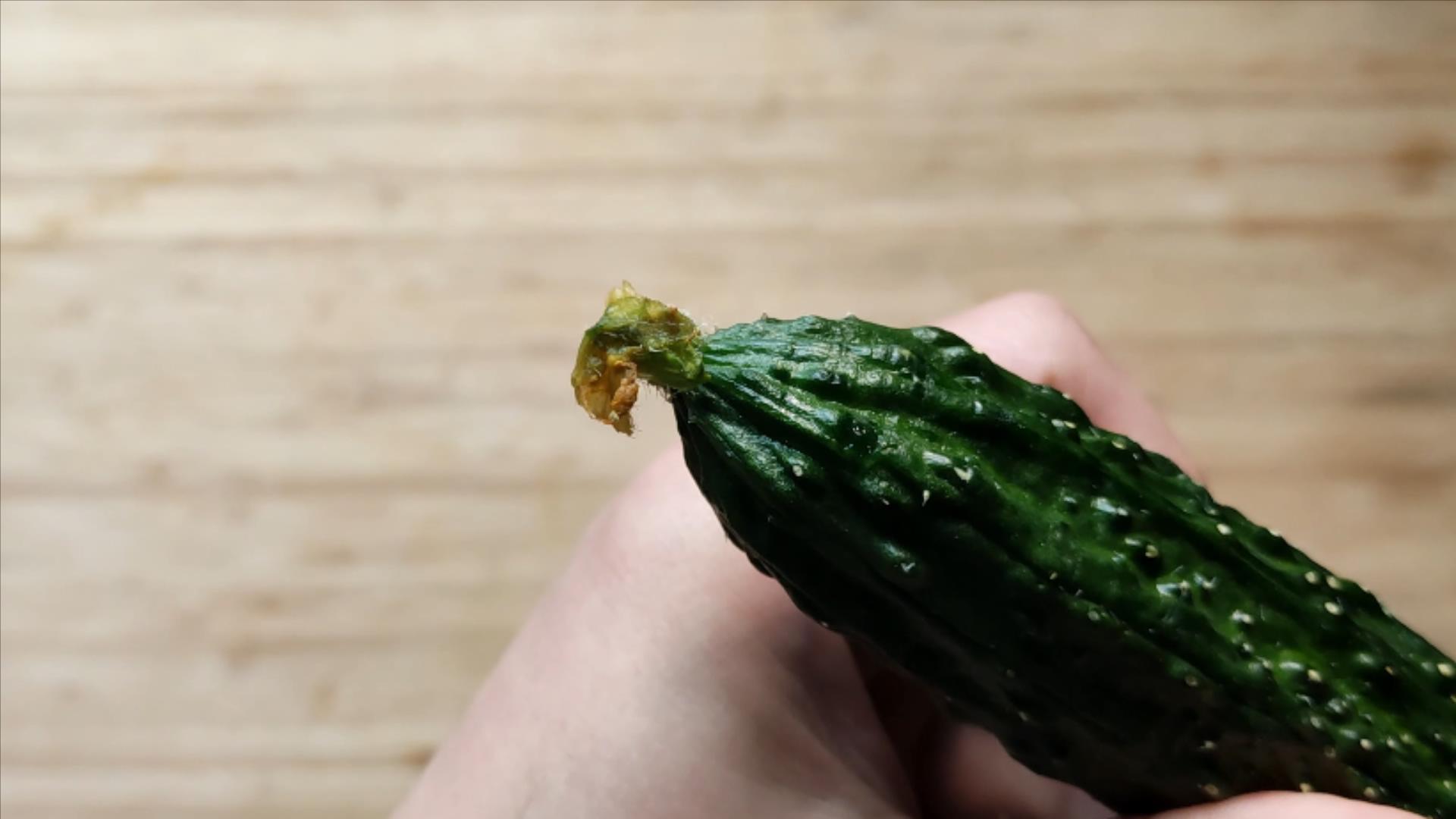 黄瓜打没打药,黄瓜打激素位置图解