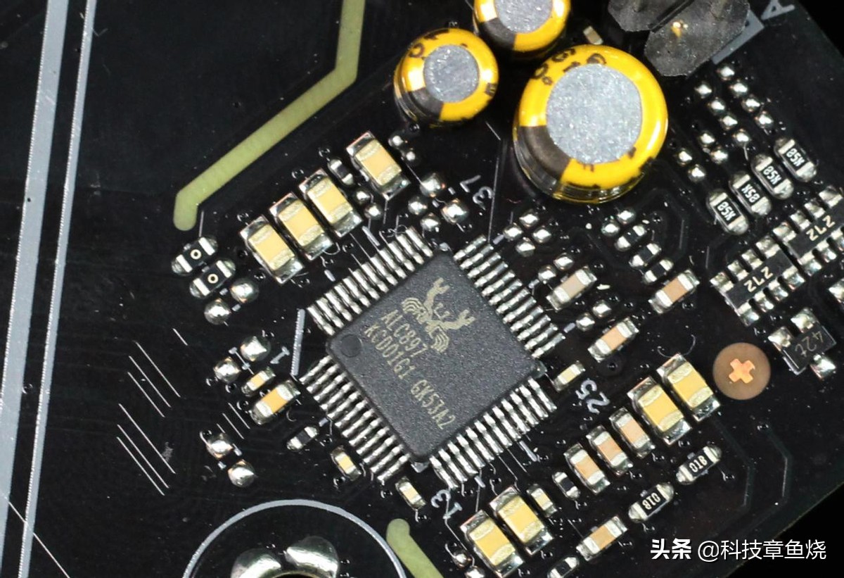 华硕tufb560重炮手能插几个固态,华硕tufb560重炮手说明书