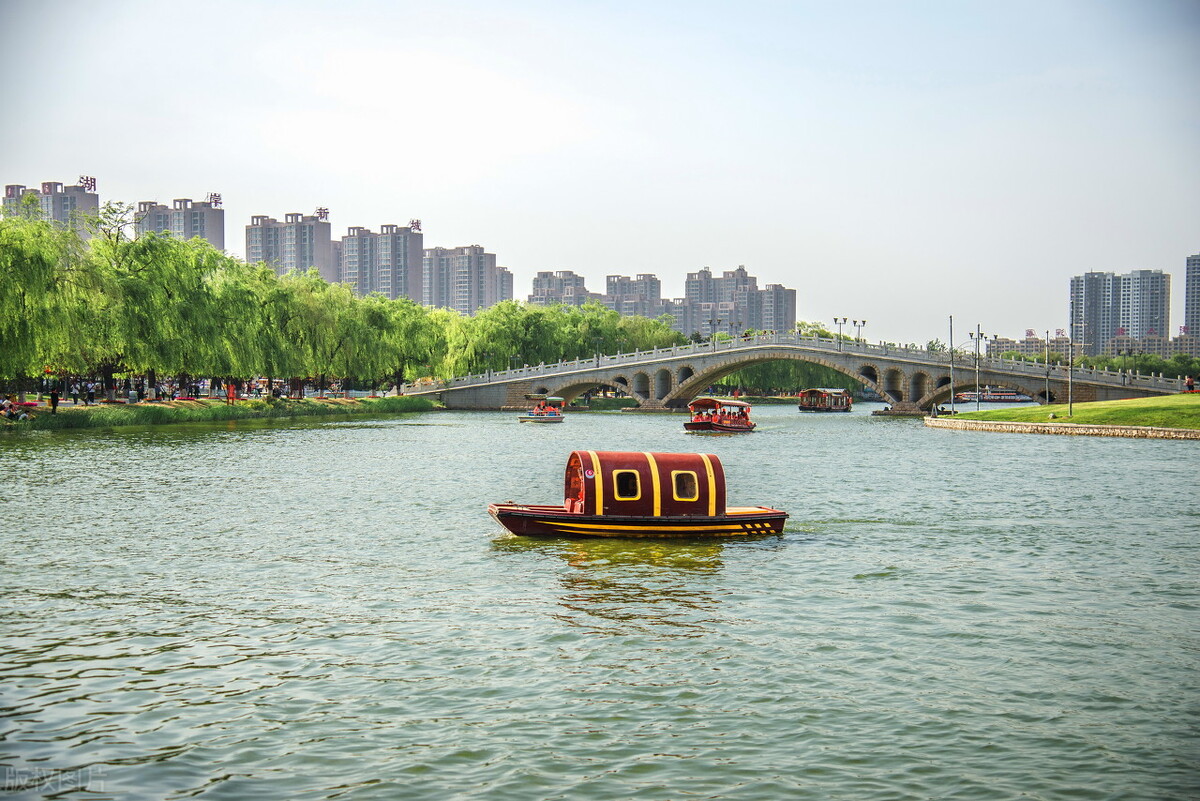 唐山住建局回应新房降价问题,关于唐山开发商欺骗消费者的新闻