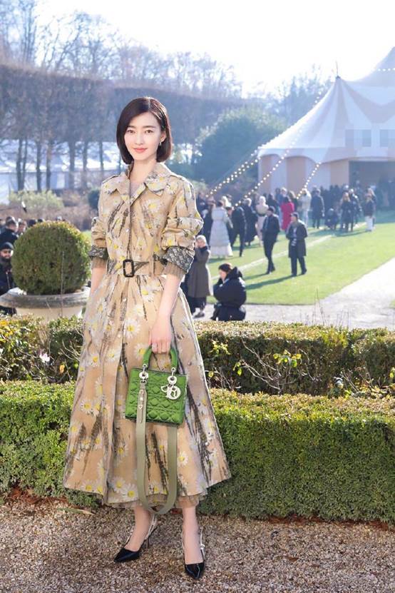 2020超流行的小雏菊,小雏菊春季穿搭