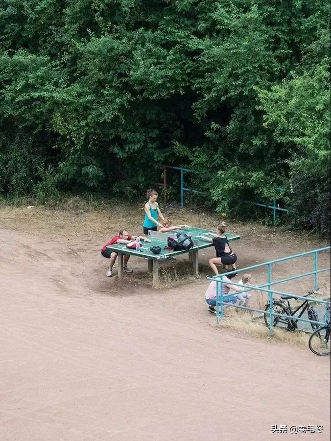 日本摄影师拍乒乓球桌获奖,日本摄影师拍乒乓球桌