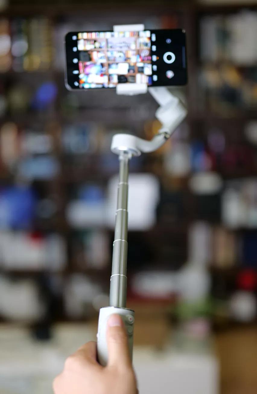 大疆手持云台om6跟智云5s哪个好用,大疆云台om5适配哪些机型