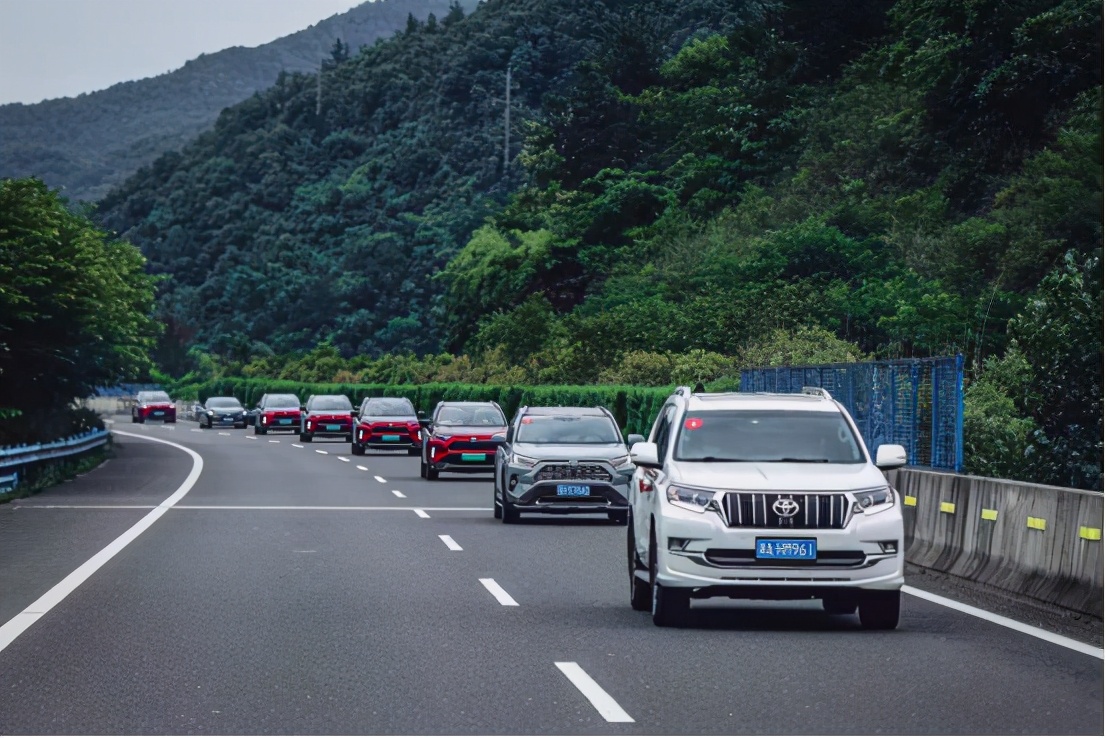 18年丰田卡罗拉双擎混动1.8怎么样,丰田双擎混动最新款