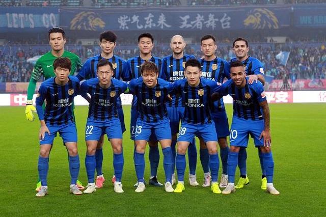 江苏苏宁特谢拉广州富力后防线,江苏苏宁张诚