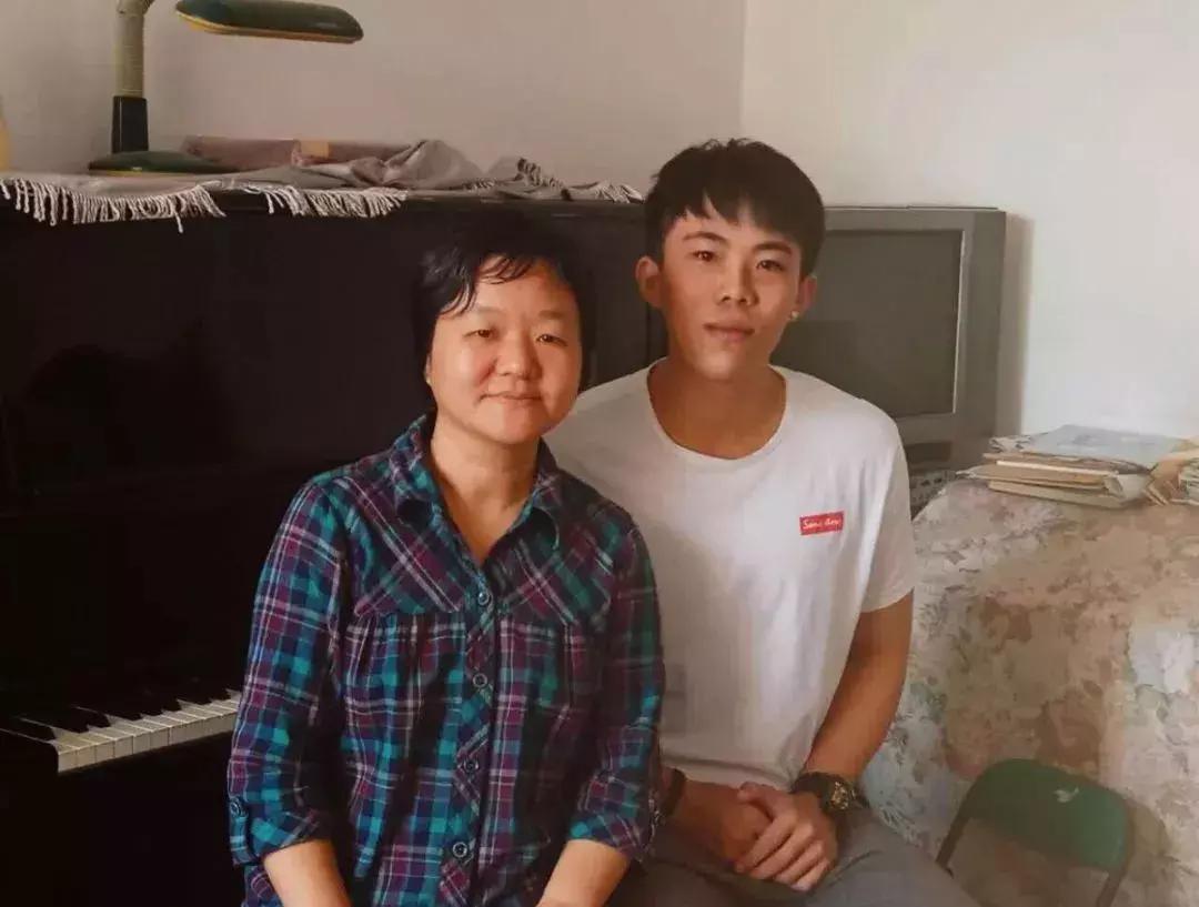 连城沈家楷“波兰留学归来”任教于艺海