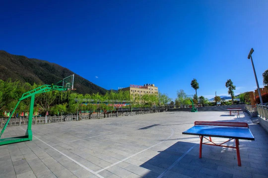 西昌冕宁酒店,冕宁灵山西康温泉酒店