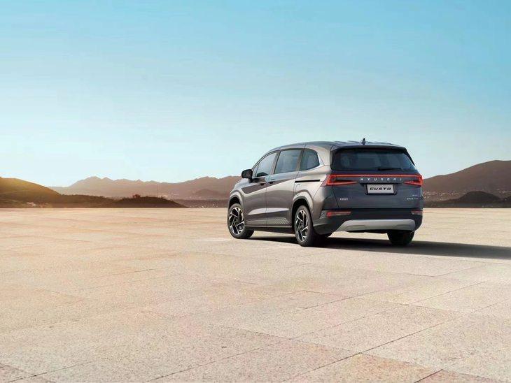 现代库斯途mpv1.5t加速多少秒,库斯途和低配gl8