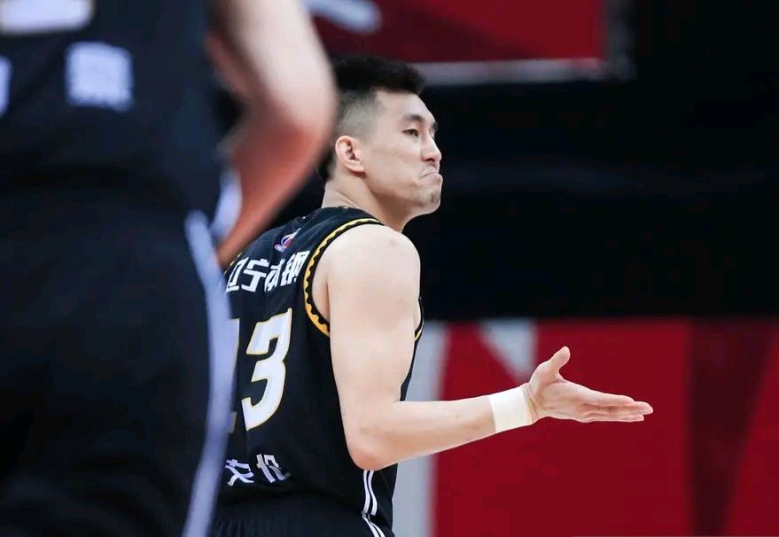 辽篮双子星郭艾伦赵继伟全明星,辽篮三连胜郭艾伦