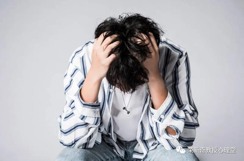 男性抑郁症有何特点？男性如何战胜抑郁症？