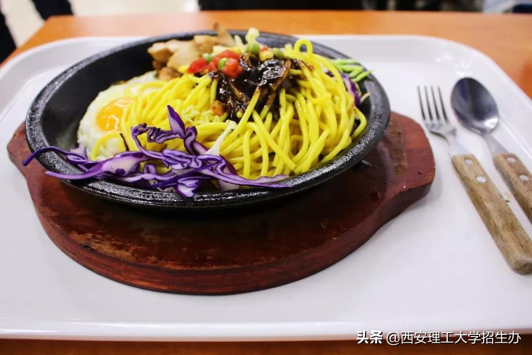大学食堂难吃?这组图片将颠覆你的认知!