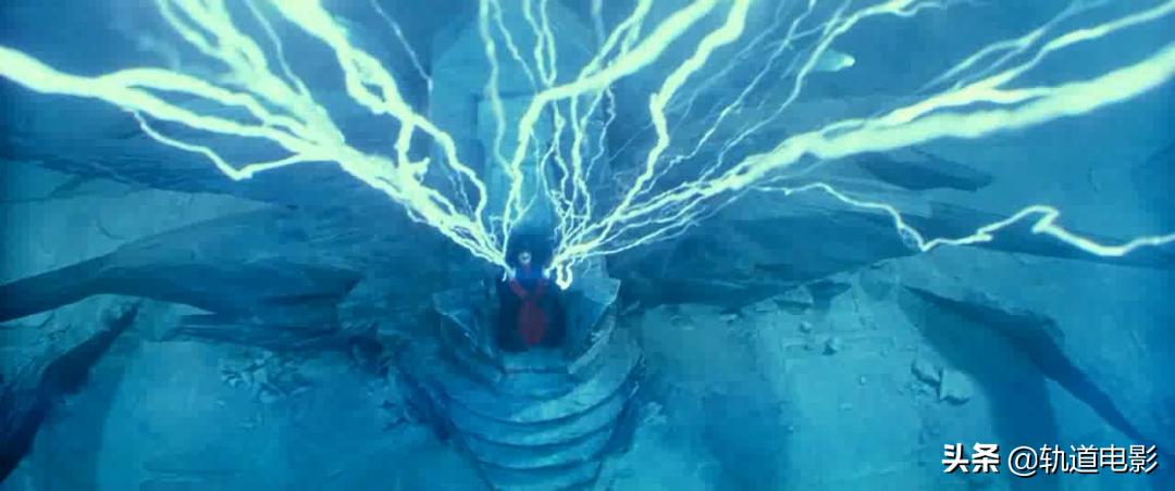 为何星战迷哭着走出影院？《星球大战9》毁了经典还是超越经典？