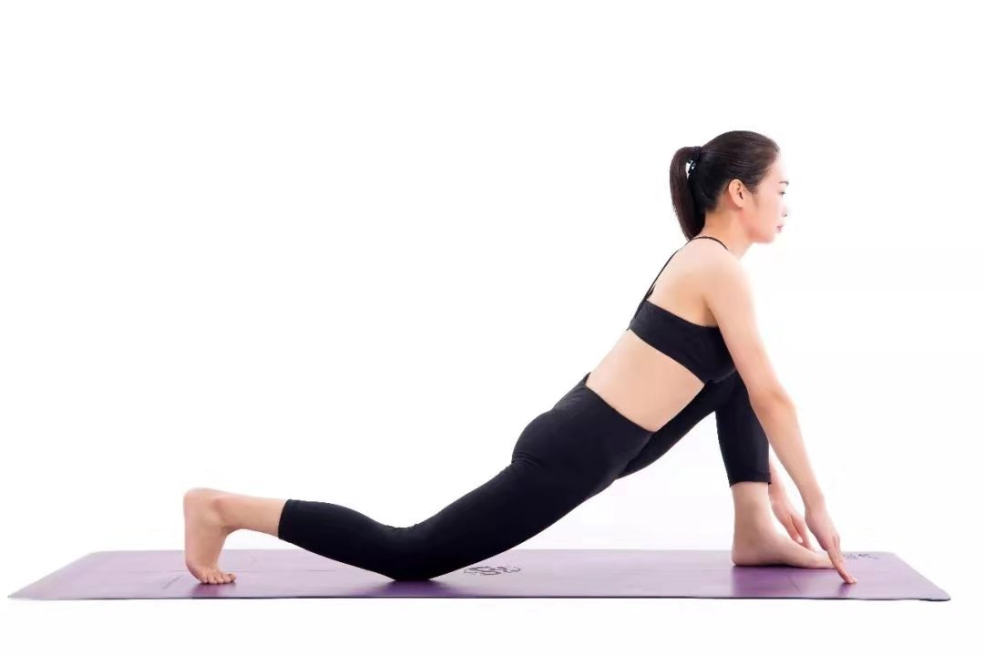 初学者瑜伽入门零基础跟练,瑜伽初学在家练21天零基础入门