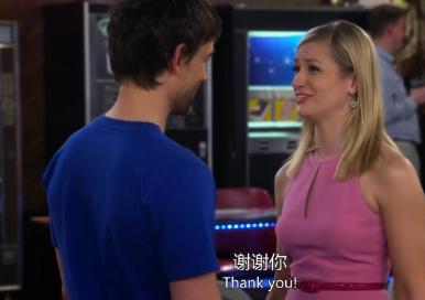 破产姐妹：害卡洛琳红毯出糗，不赔偿礼裙，博比到底爱不爱卡洛琳