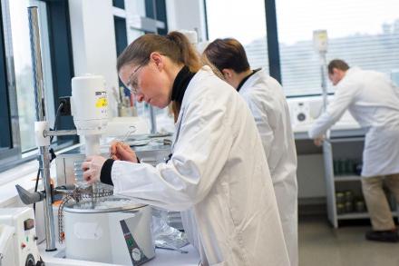 lvmh旗下香水,介绍一下lv香水品牌