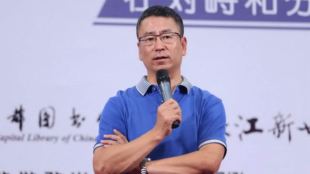 白岩松的信仰演讲视频,白岩松贫穷不可怕没有希望更可怕