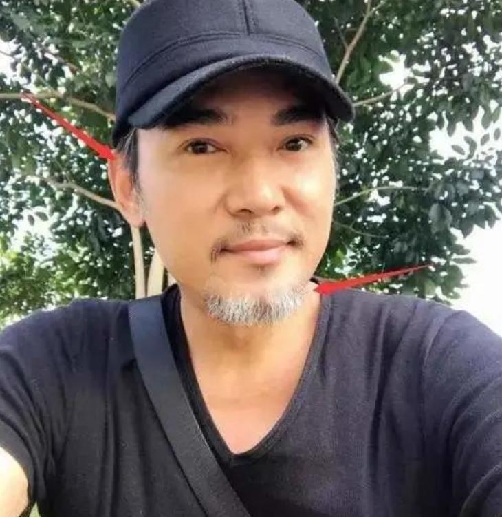 53岁焦恩俊放飞自我花式自黑,53岁焦恩俊自嘲是肉包子脸