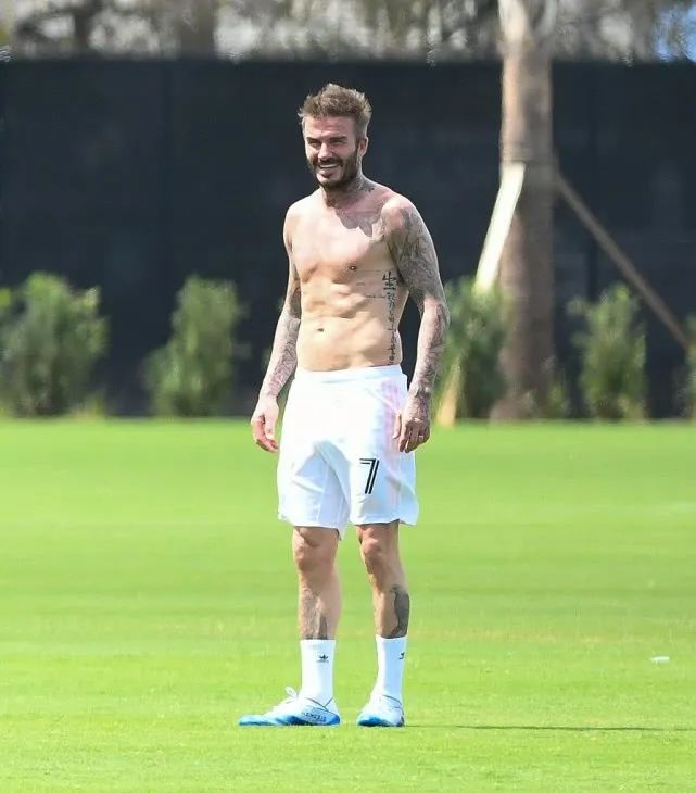 贝克汉姆三儿子肌肉,贝克汉姆三儿子克鲁兹肌肉