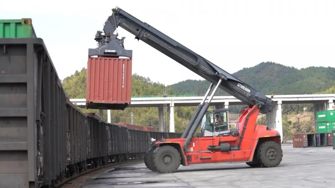 做炸鸡造轮胎干基建我们都能为您提供支持