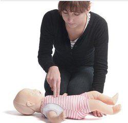 心肺复苏胸外按压的正确部位,电工考试心肺复苏的正确步骤