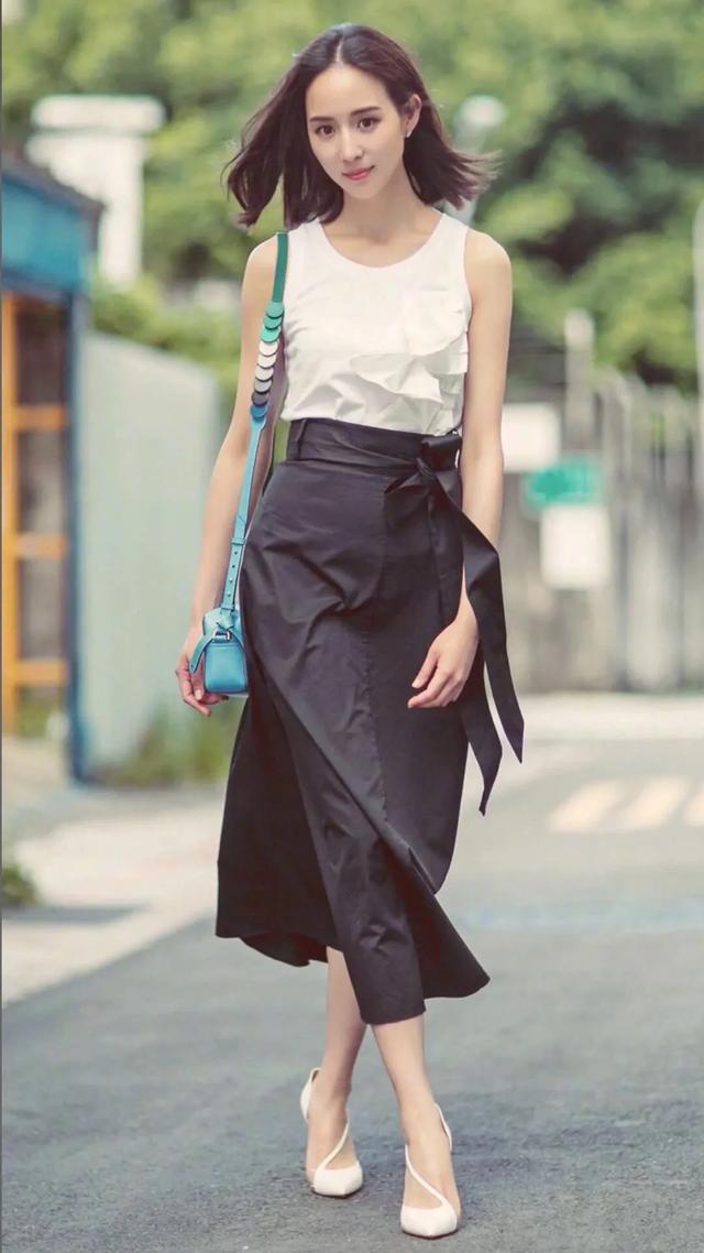 张钧甯练瑜伽,张钧甯起床练瑜伽