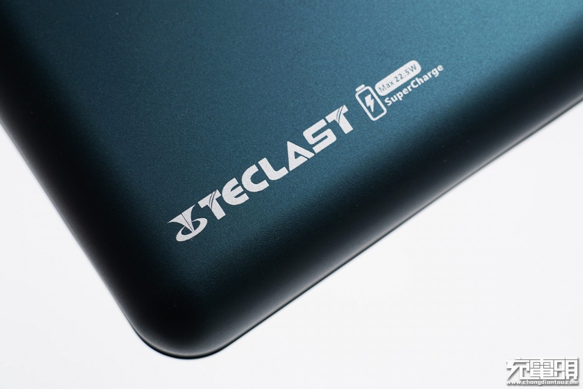 台电能量怪兽57000毫安充电宝拆解,台电20000毫安充电宝拆解