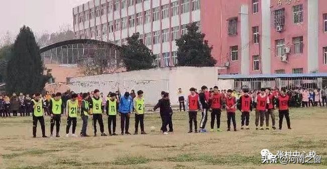 璧涘嚭姘村钩璧涘嚭鍙嬭皧,姣斿嚭鎴愮哗璧涘嚭椋庨噰