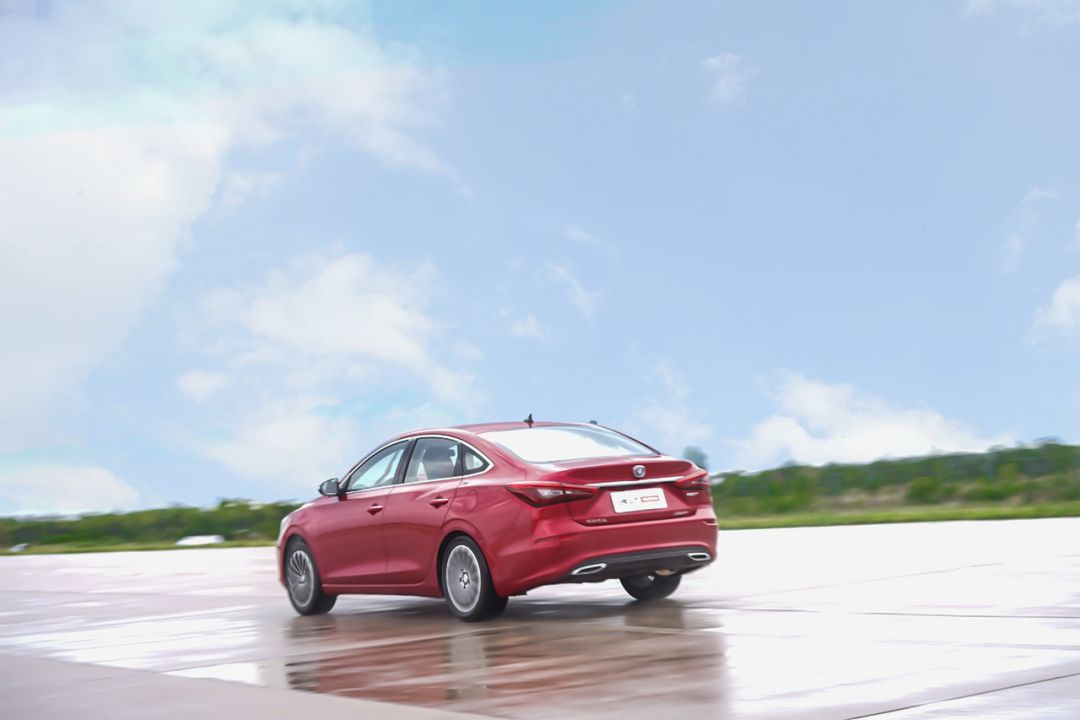 长安逸动1.4t蓝鲸版发动机热效率,长安逸动1.6发动机热效率