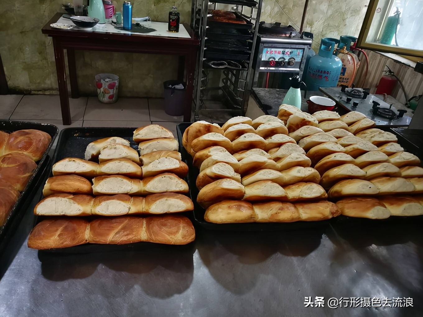 南北疆30天自驾深度游攻略,西行新疆