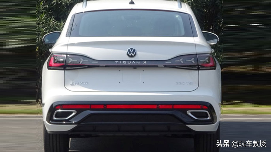 wey坦克300银色量产实车,wey新车坦克300外尺寸