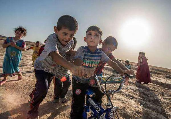 伊拉克足球英雄:生于*变政**,活于战争,死于病毒