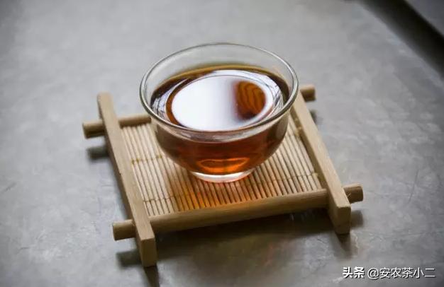 怎样辨别生普洱茶饼的好坏,如何辨别小青柑普洱茶的好坏