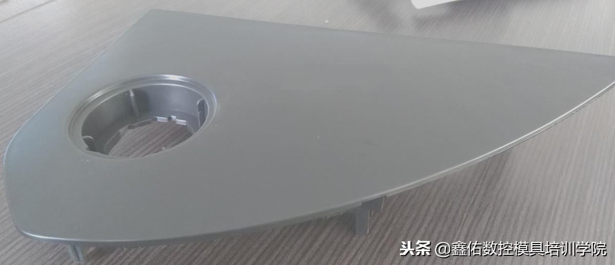 汽车固封模具设计,汽车面盖模具设计