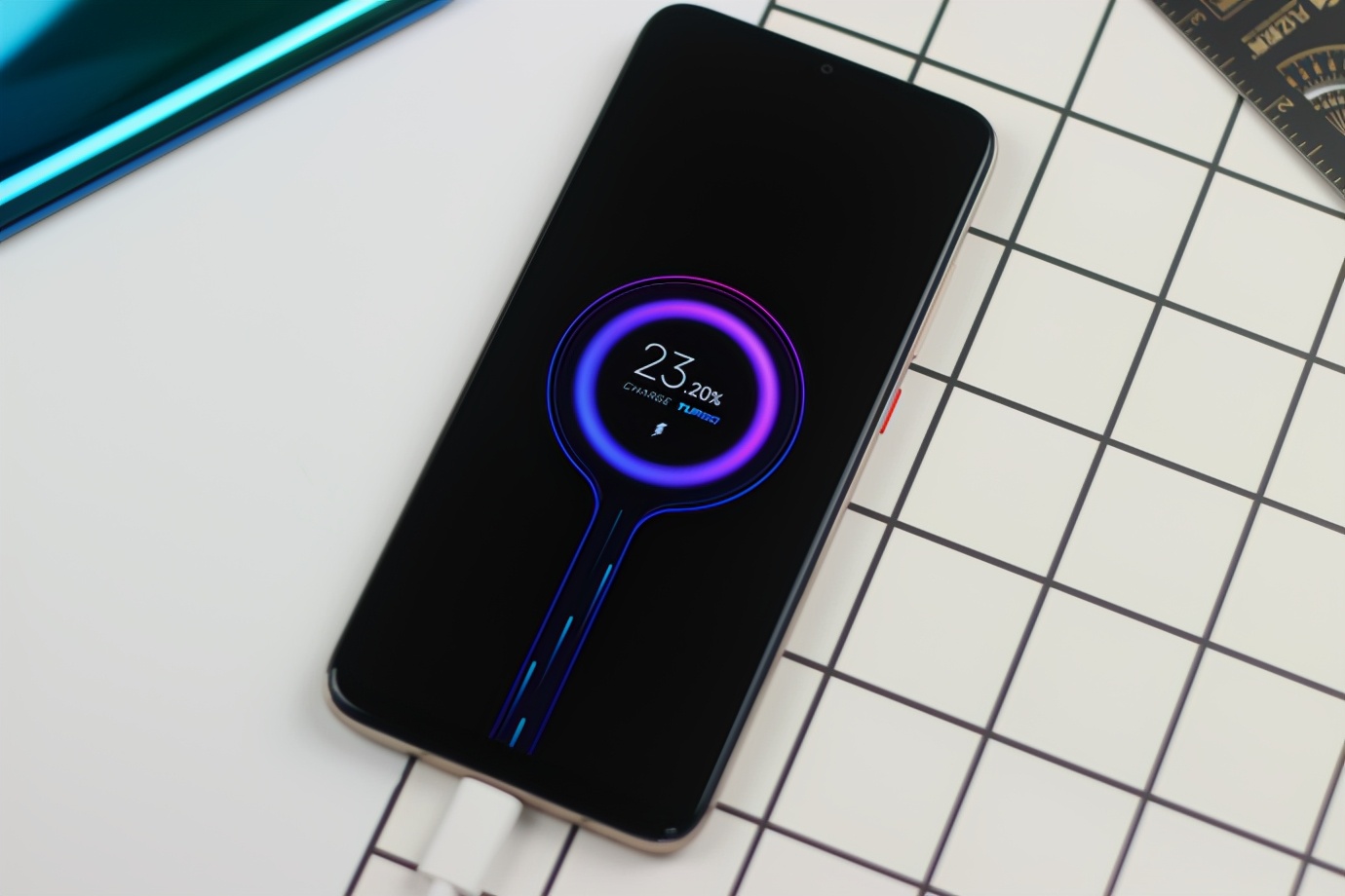 人民网评小米最新,人民网表扬小米