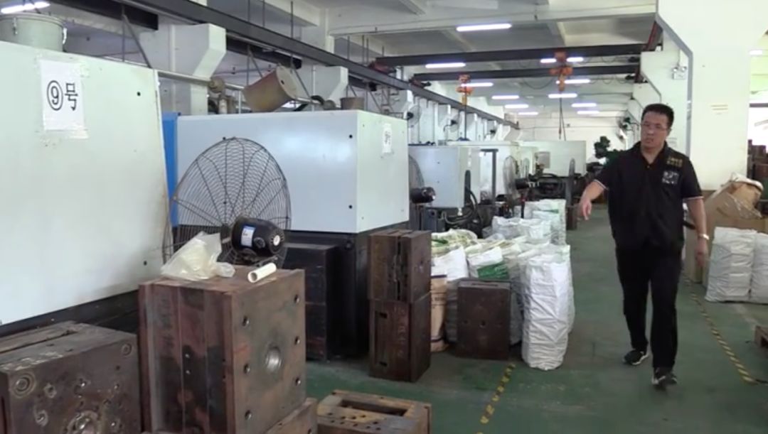 民警查获一亿假手办,警方捣毁制假高达等模型手办团伙