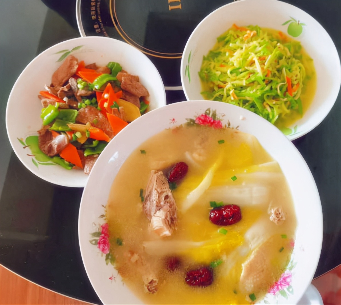 产妇无食欲，金牌月嫂有妙招，月子餐别出心裁，产妇餐餐吃光盘