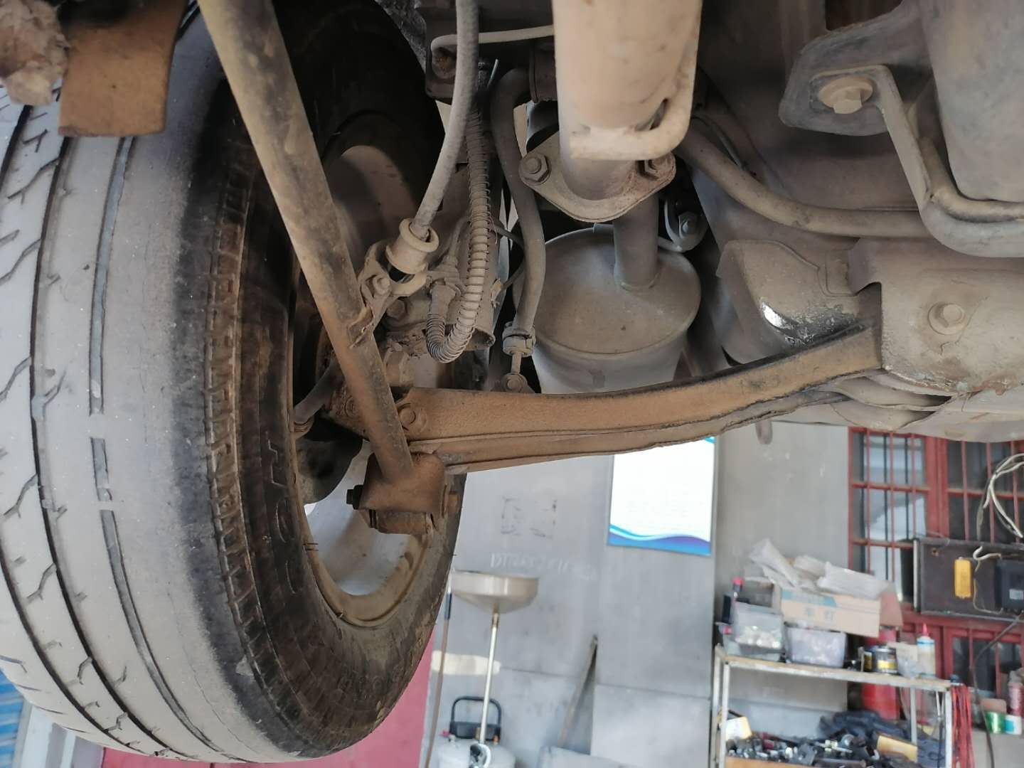 发动机漏油维修费用明细表,发动机漏油花了3000